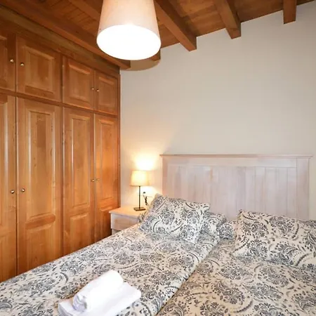 Casas Rurales La Bolera En Cabrales Country house *