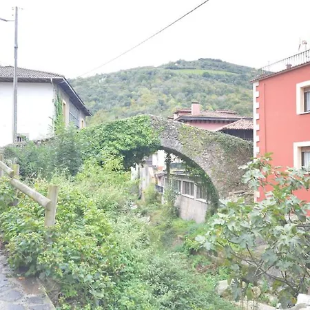 Casas Rurales La Bolera En Cabrales Carrena de Cabrales