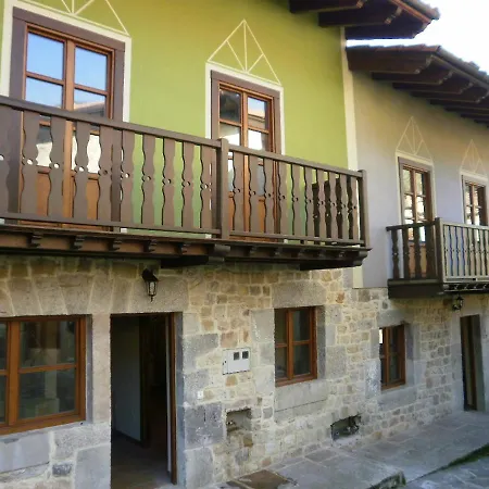 Casas Rurales La Bolera En Cabrales Landsted Carrena de Cabrales